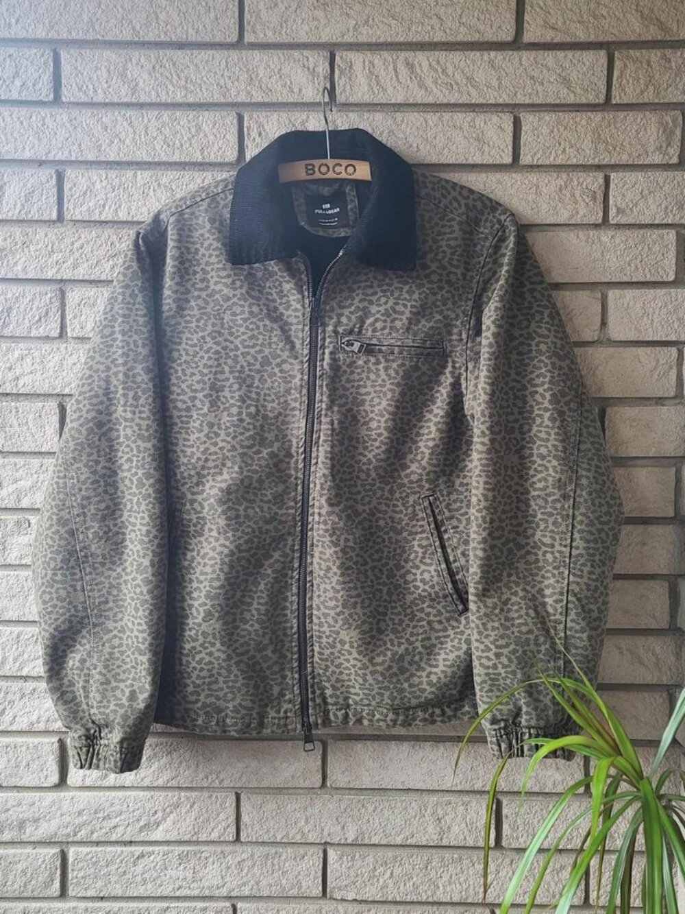 'Pull&Bear' faded leopard print zip-up carhartt detroit style workwear jacket S
